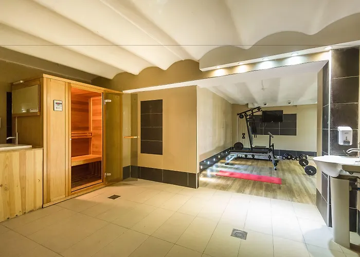 Saint Exupery Хостел *