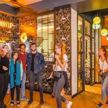 Hostal Saint Exupery *