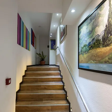 Hostal Saint Exupery