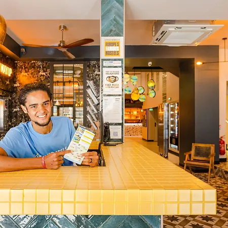 Saint Exupery Hostel Nizza