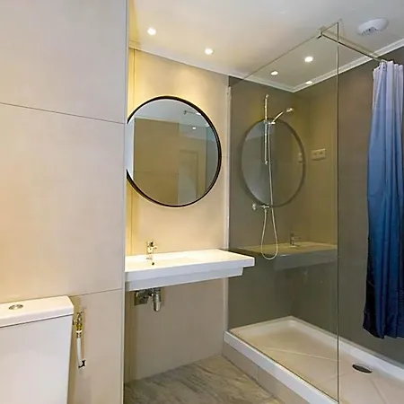 Saint Exupery Albergue