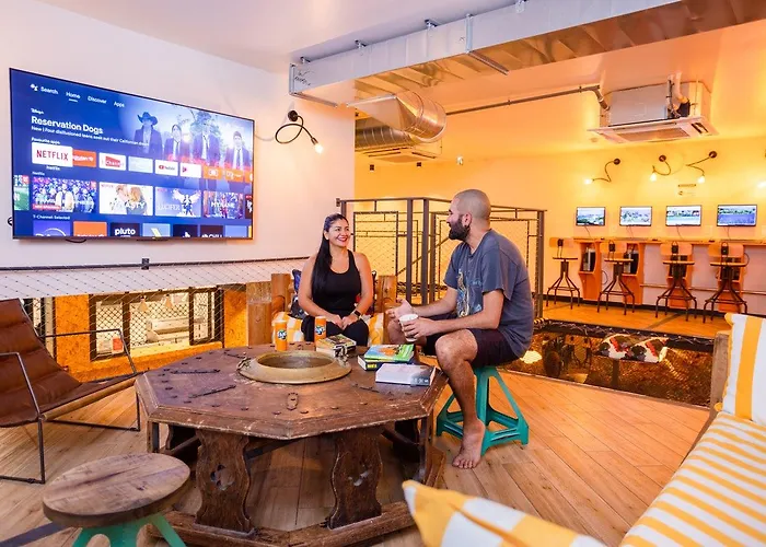 سانت اكزوبري بيتش هوستال نيس