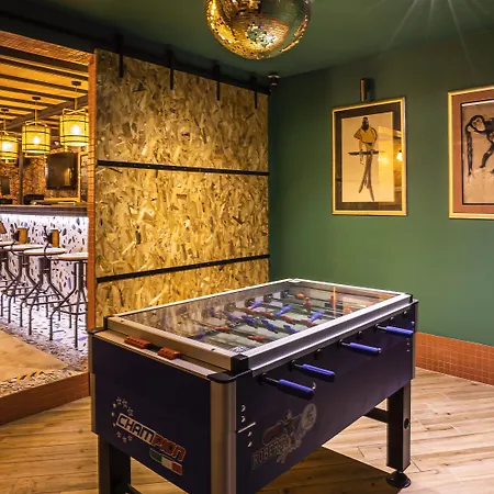 Hostel Saint Exupery