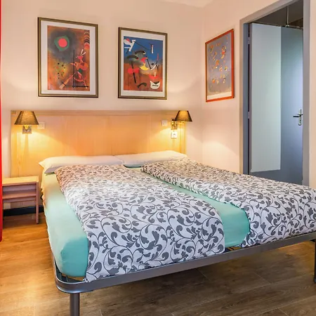 Saint Exupery Hostel Νίκαια