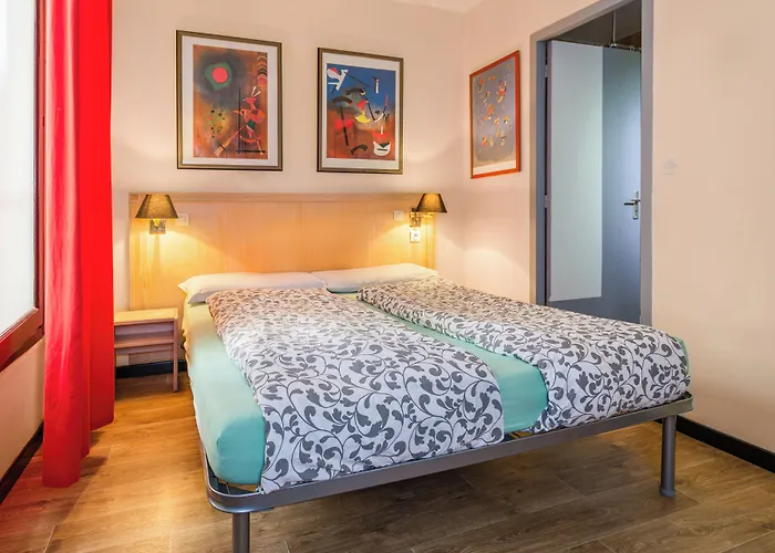 Saint Exupery Albergue Nice