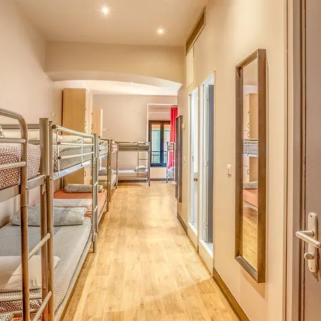 Hostel Saint Exupery Nice